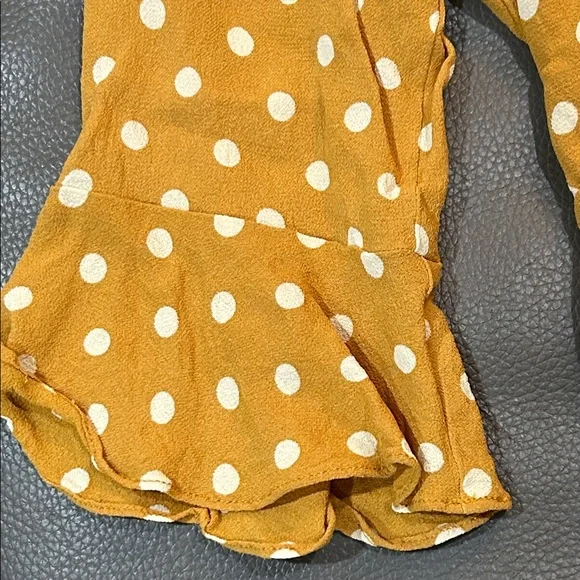 Reformation Yellow Polka Dot Women's Top, size S, NWOT - Picture 4 of 8